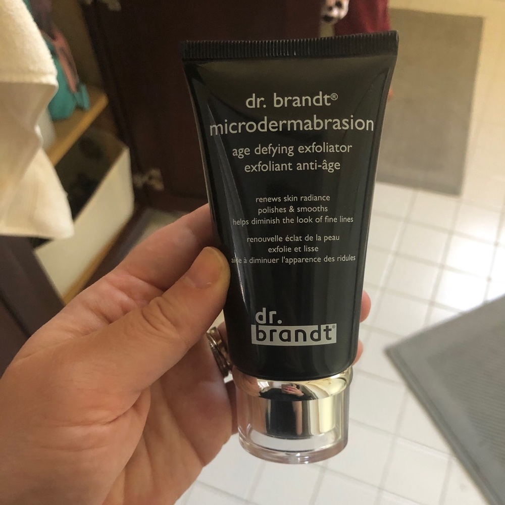 BRAND NEW - dr brandt microdermabrasion exfoliator